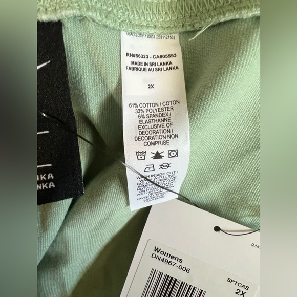 *NWT* Nike Air Sportswear Women’s Steam Green/White HR Leggings Size 2XL - Picture 8 of 8